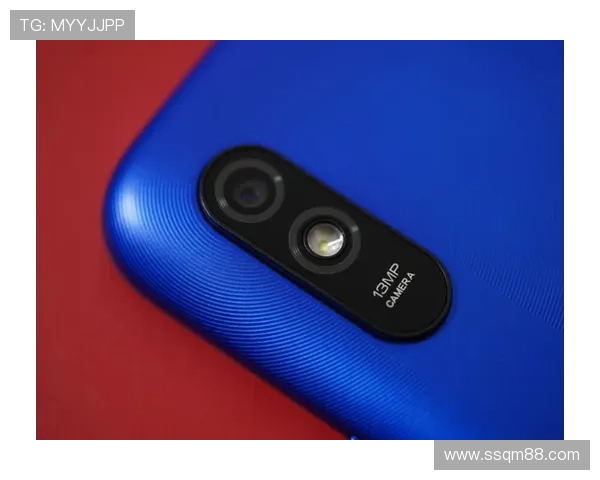 Redmi 9A足球球星限量版手机壳 动感设计尽显球场风采 Redmi 9A足球球星限量版手机壳 动感设计尽显球场风采